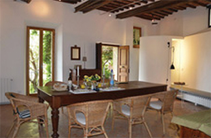 Ad for rental in Tuscany